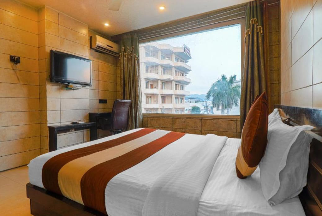 Hotel Grand Shiva